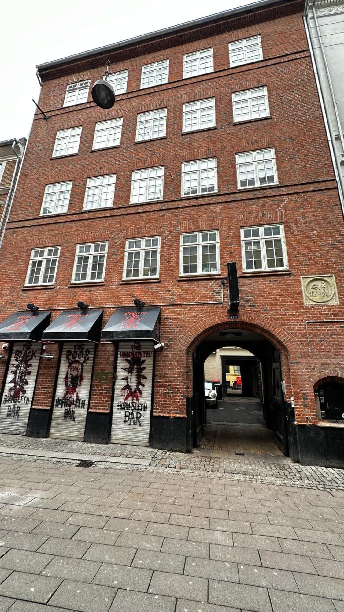 Lovstraede From 1 To 6 - Carolinas København